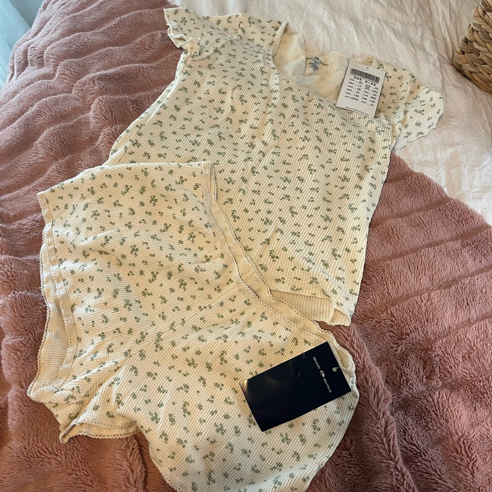 NWT Brandy Melville Matching Lounge Set